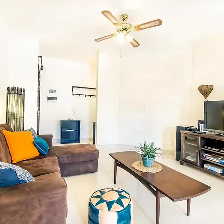 Appartement Spacious Cliff-top 2br Near Beach